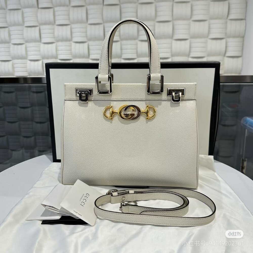 Gucci bags are new, trendy and versatile, interpreting high-end fashion attitude